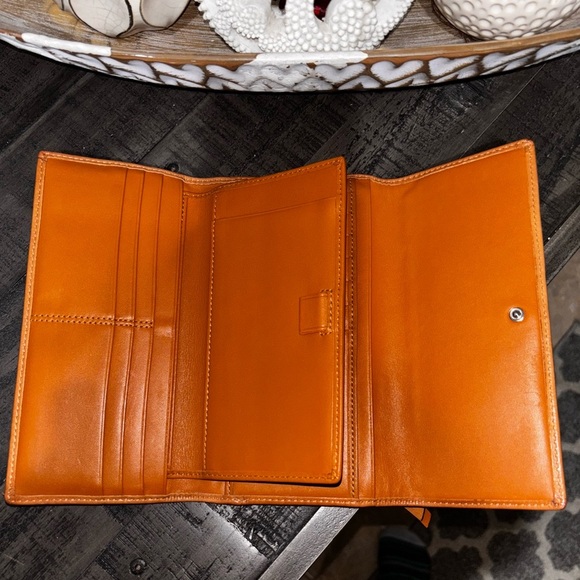 Coach Hamptons Yellow Trifold LG Checkbook Sig C Clutch Purse Bag Wallet RARE​ - Picture 5 of 9